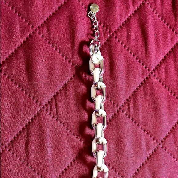 BOLD SILVER AND WHITE HEAVY LINK BRACELET - Picture 4 of 4